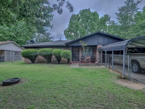 1805 Colorado St, Idabel, OK 74745
