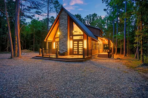 32 Triton Trl, Broken Bow, OK 74728