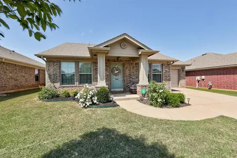 19101 Vea Dr, Edmond, OK 73012