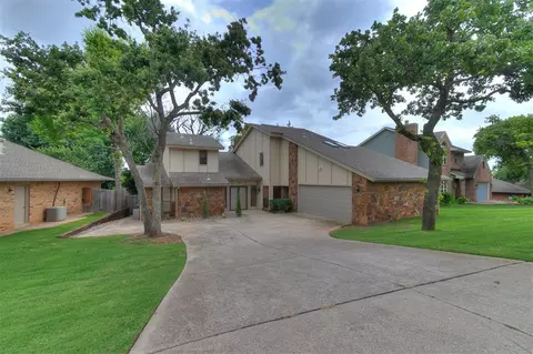 904 Carfax Rd, Edmond, OK 73034