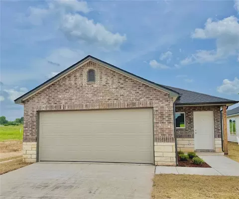 1064 Westbrook Blvd, Purcell, OK 73080