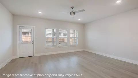 Living - 5413 Windstone Dr, Norman, OK 73072 photo 1 of 1