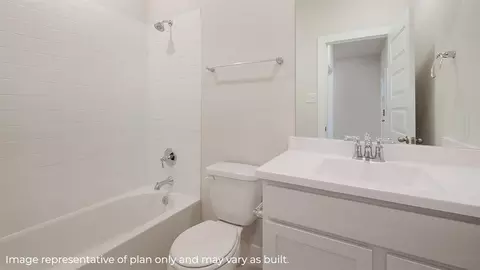 Bath - 5413 Windstone Dr, Norman, OK 73072 photo 3 of 4