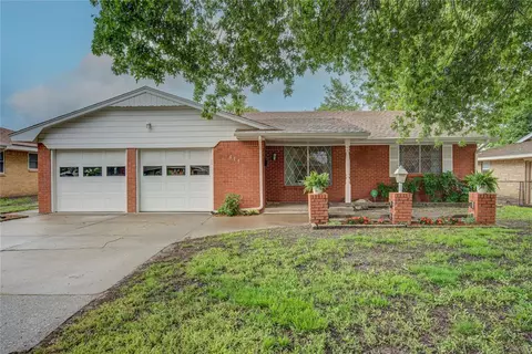417 SW 63rd St, Oklahoma City, OK 73139