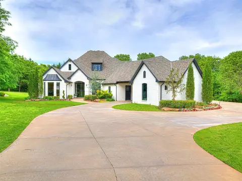 6916 Cypress Holw, Edmond, OK 73034