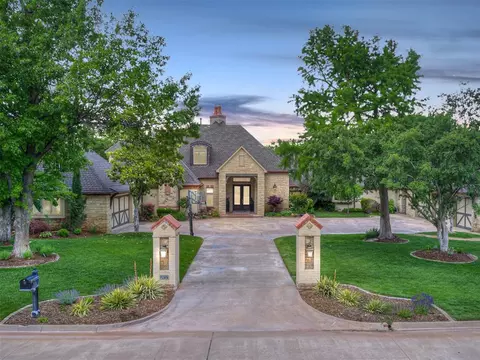 18717 Woody Creek Dr, Edmond, OK 73012