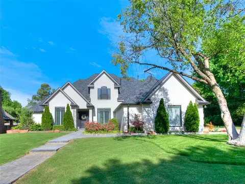 1717 Mission Rd, Edmond, OK 73034