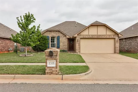 2305 NW 195th St, Edmond, OK 73012