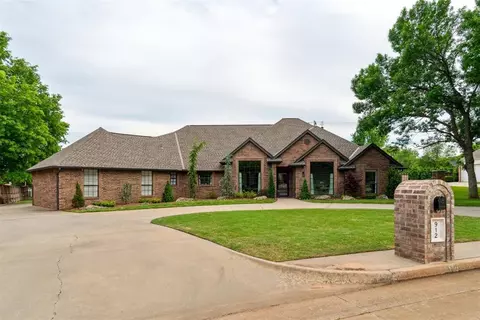 912 Irvine Dr, Edmond, OK 73025