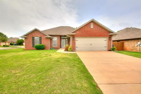 1608 Sagewood Dr, Edmond, OK 73013