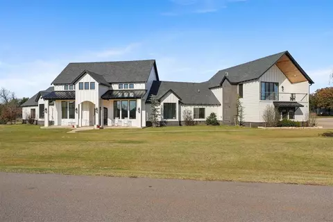 7217 Painted Sky Dr, Edmond, OK 73034