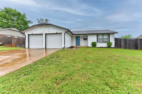 1909 SE 12th St, Moore, OK 73160 photo 3