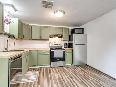 1223 E Warner Ave, Guthrie, OK 73044 photo 4