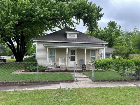 203 N State St, Jones, OK 73049