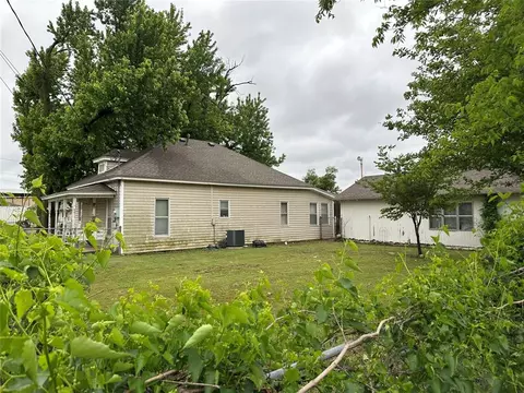 203 N State St, Jones, OK 73049 photo 3