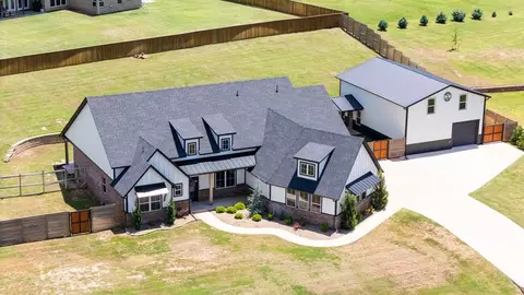 12090 Memory Ln, Edmond, OK 73025