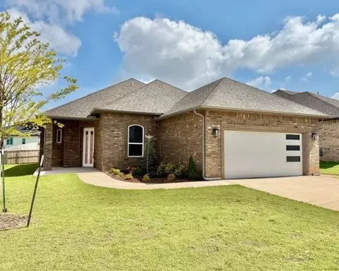 7229 NW 153rd St, Edmond, OK 73013