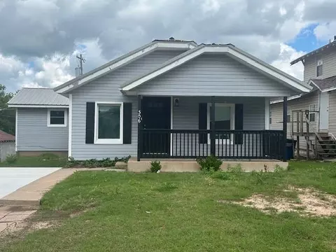 306 N Barker Ave, El Reno, OK 73036