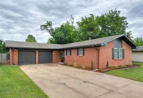 7621 NW 28th St, Bethany, OK 73008