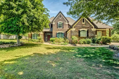 23250 Running Deer Trl, Edmond, OK 73025