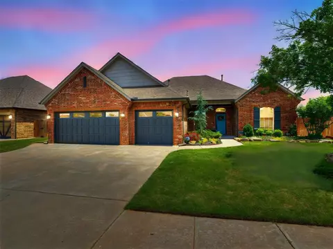 15804 Wild Creek Dr, Edmond, OK 73013