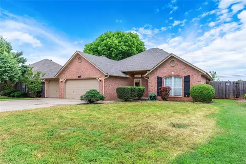 2617 Tracys Ter, Edmond, OK 73013