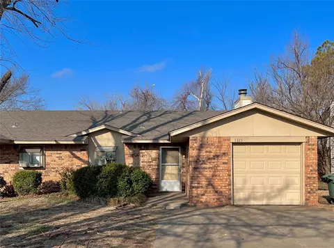 1313 N Fretz Ave, Edmond, OK 73003