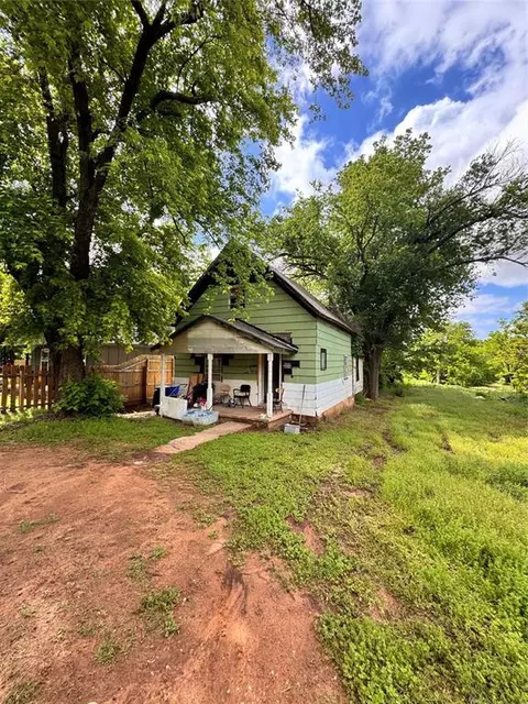 607 E Grant Ave, Guthrie, OK 73044