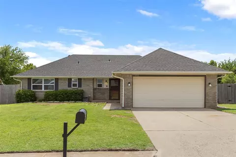 1002 Arlington Dr, Yukon, OK 73099