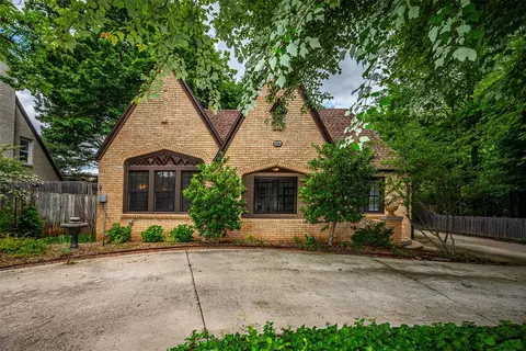 819 W Brooks St, Norman, OK 73069