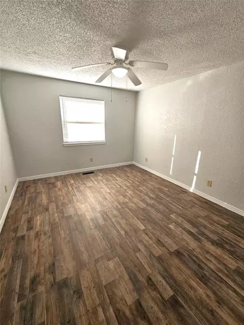 Bedroom - 5908 Jericho Rd, Spencer, OK 73084 photo 3 of 4