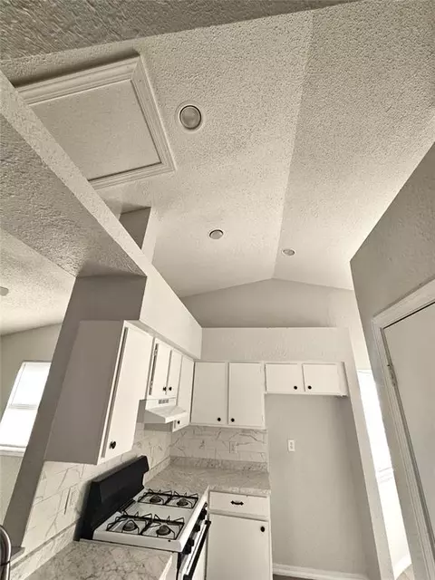 Kitchen - 5908 Jericho Rd, Spencer, OK 73084 photo 1 of 4
