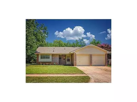 229 Overton Dr, Norman, OK 73071