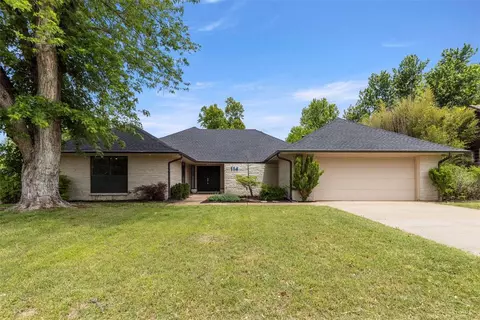 114 N Trail Ridge Rd, Edmond, OK 73012