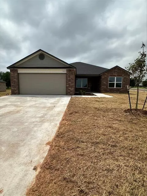 866 SW 11 St, Newcastle, OK 73065