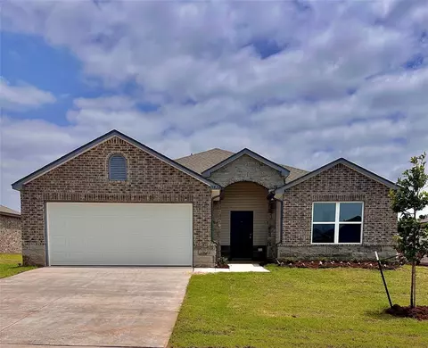 3824 Louthea Ln, Harrah, OK 73045