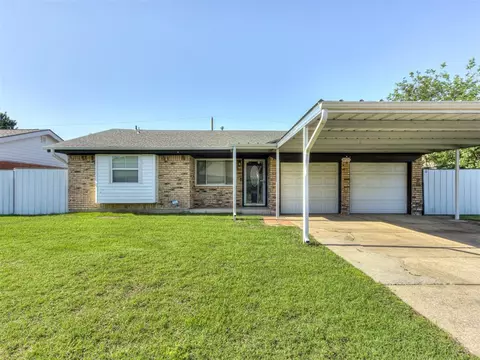 1024 NW 14th St, Moore, OK 73160