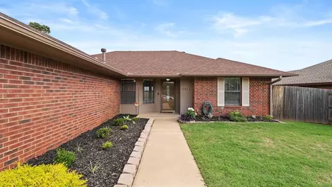 7825 NW 81 St, Oklahoma City, OK 73132