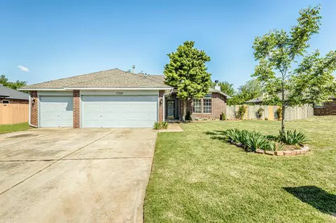 17309 Sunny Hollow Rd, Edmond, OK 73012