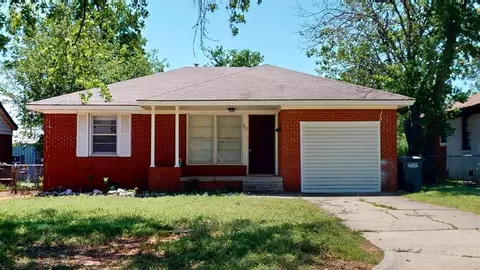 40 E 14th St, Edmond, OK 73034