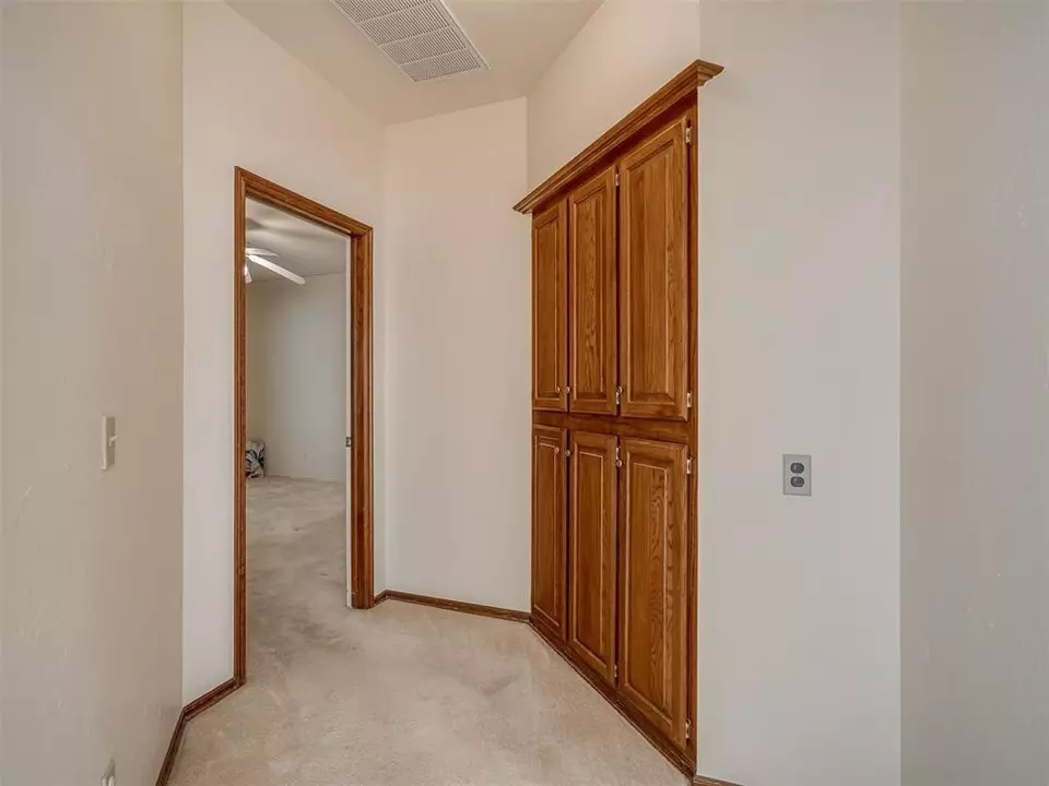 709 Concord Cir, Edmond, OK 73003 photo 14