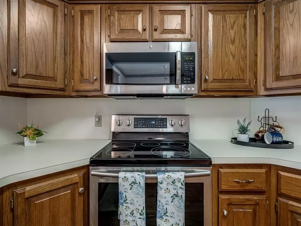  709 Concord Cir, Edmond, OK 73003 photo 13