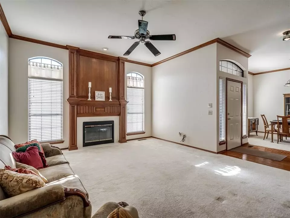  709 Concord Cir, Edmond, OK 73003 photo 8