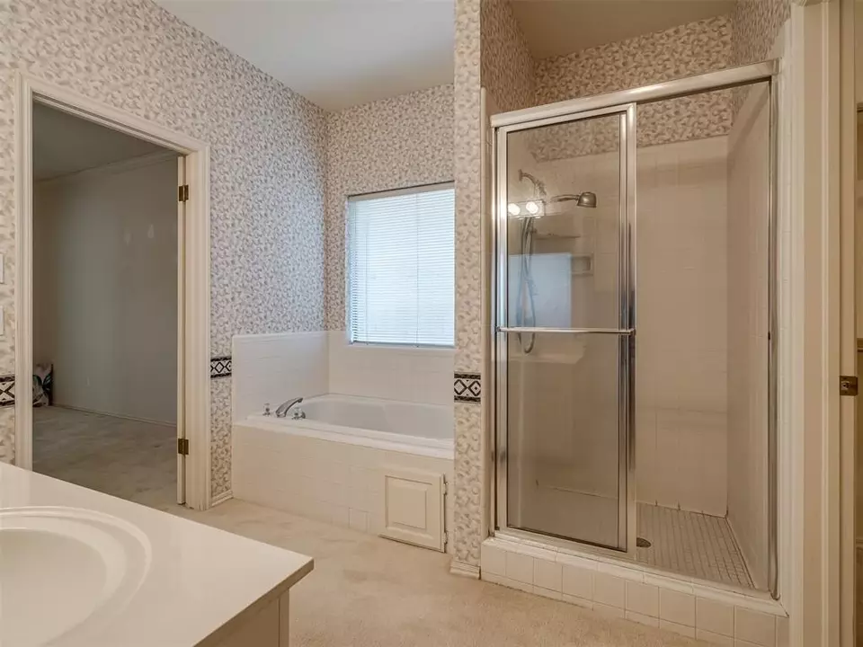  709 Concord Cir, Edmond, OK 73003 photo 17