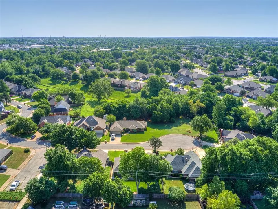  709 Concord Cir, Edmond, OK 73003 photo 43