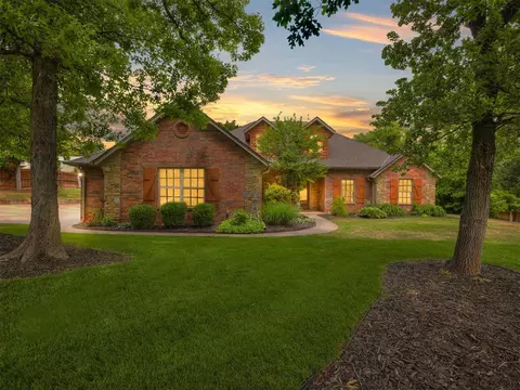3570 Riverwood Ln, Edmond, OK 73034