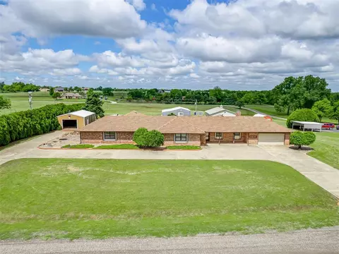 2915 N West Oaks Pl, Newcastle, OK 73065