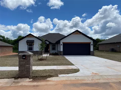 4613 Lincoln Lndg, Harrah, OK 73045