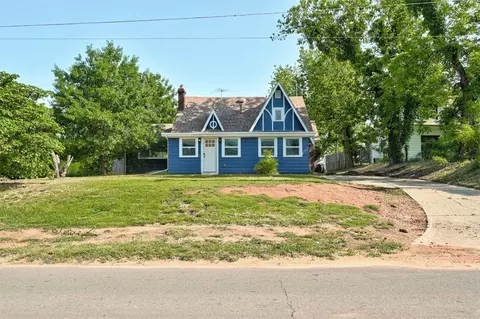 1706 E Oklahoma Ave, Guthrie, OK 73044 photo 1