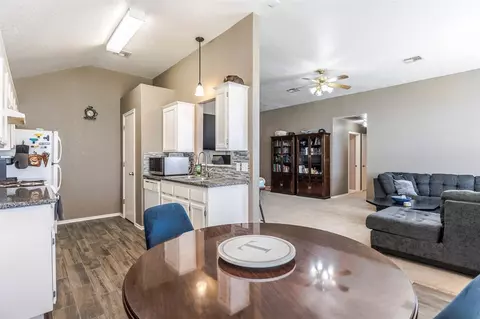 1925 Old Central Dr, Norman, OK 73071 photo 9